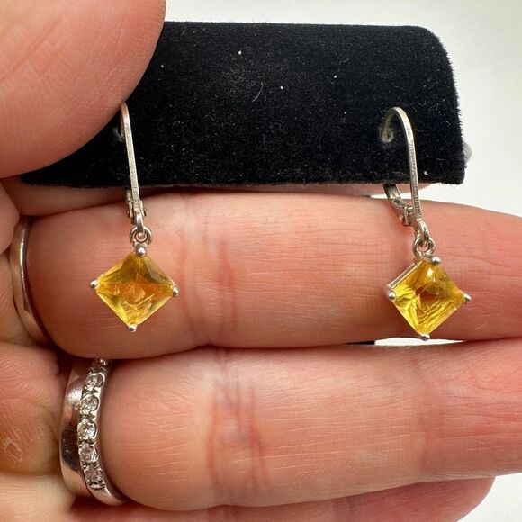 1" sterling silver lever back, princess cut citrine dangle earrings! - Picture 5 of 12
